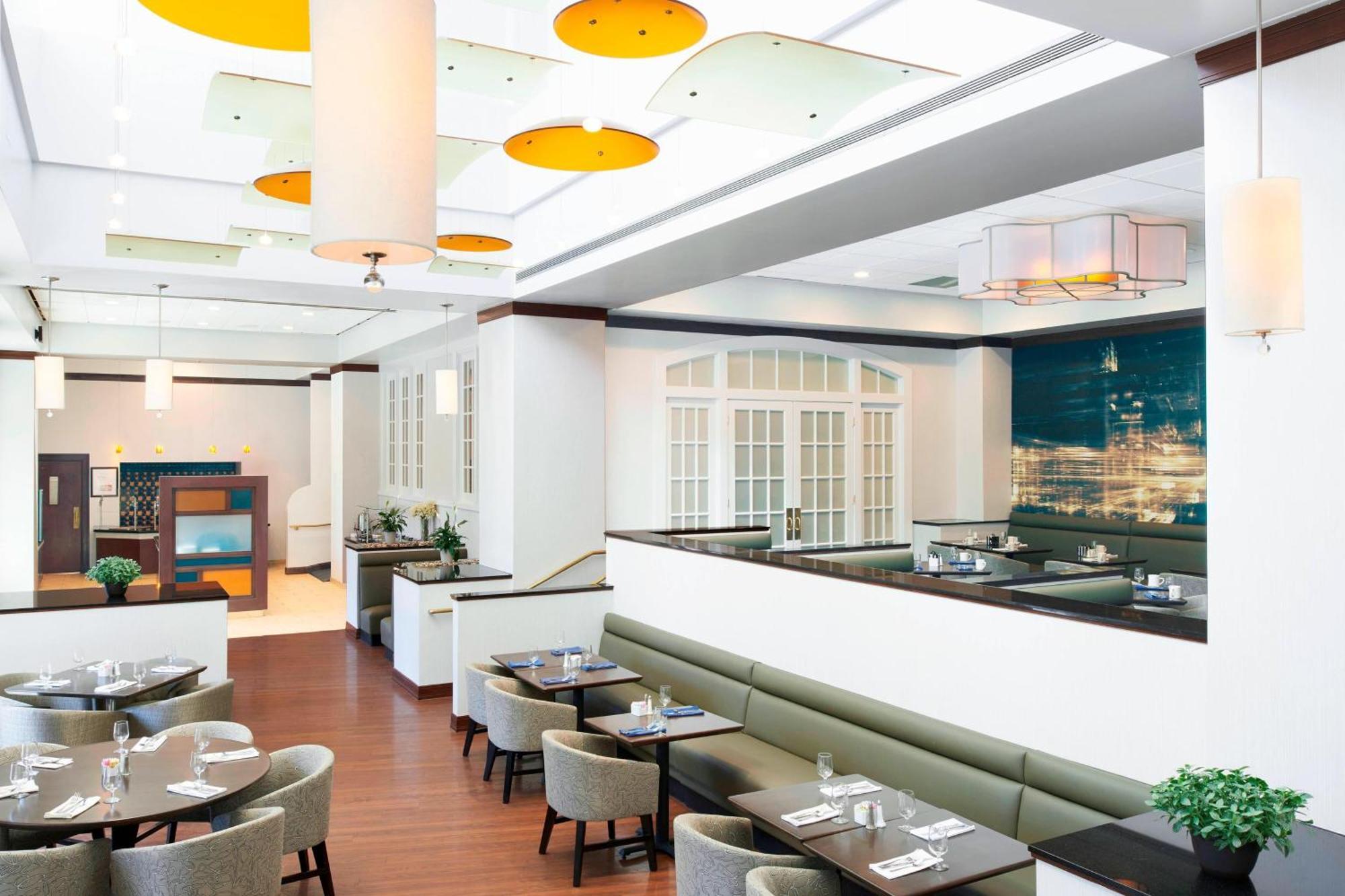 Marriott St. Louis West Hotel 3*