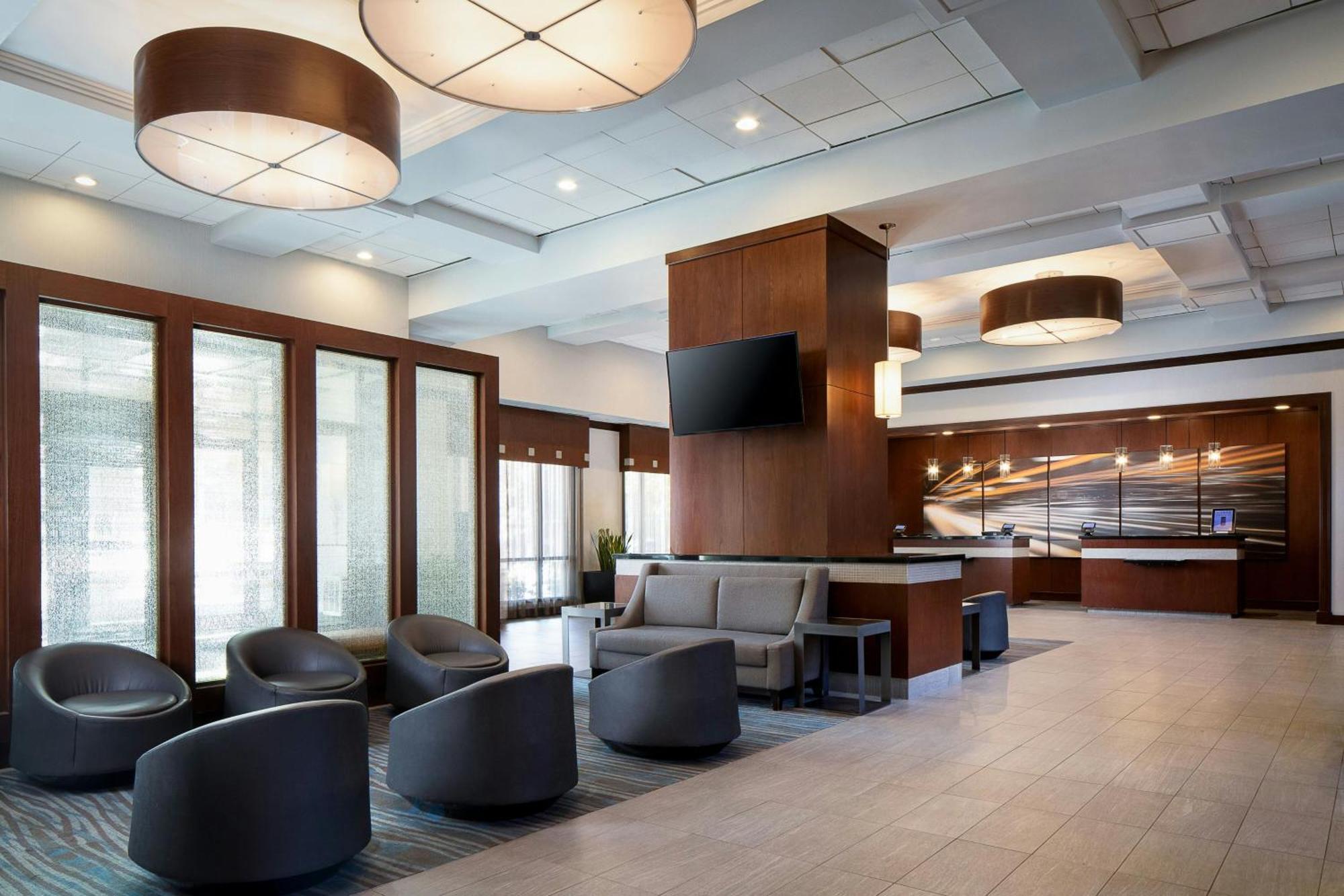 Marriott St. Louis West Hotel