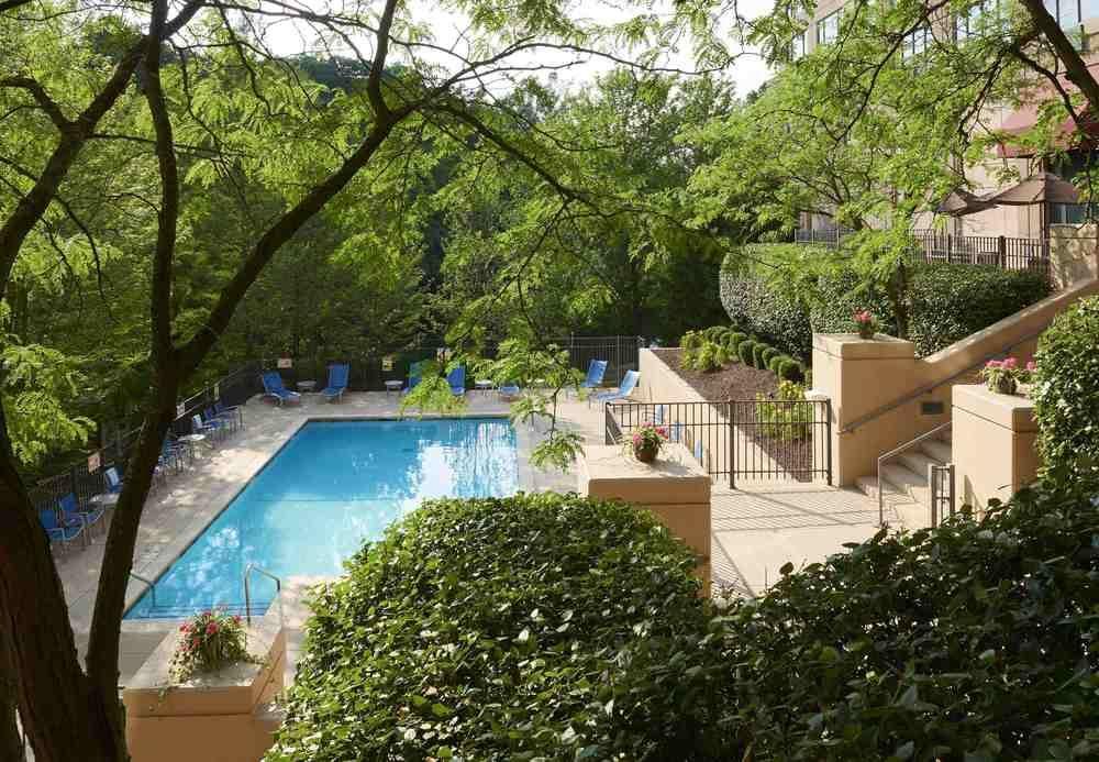 Hotel Marriott St. Louis West 3*