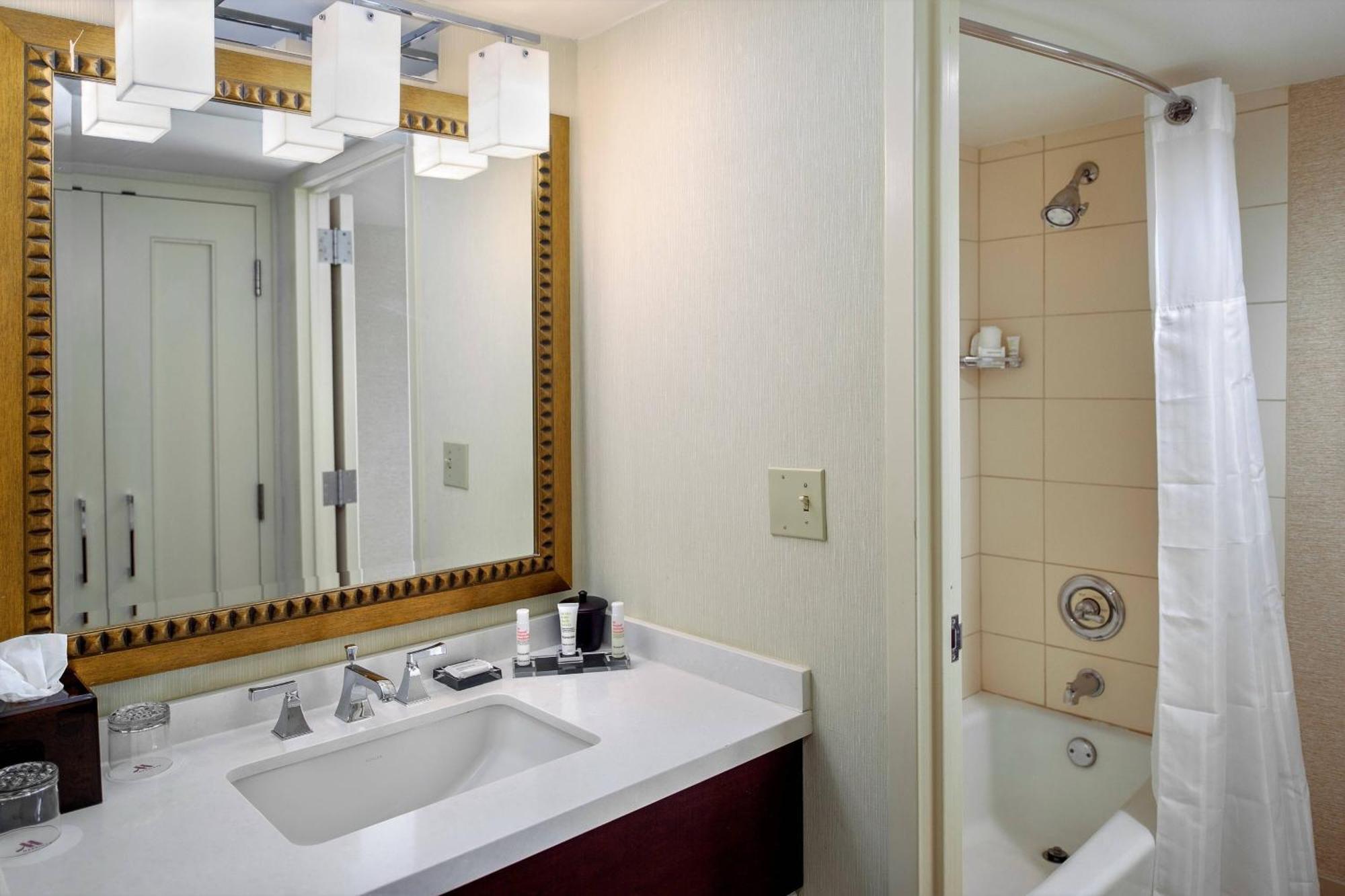 Marriott St. Louis West